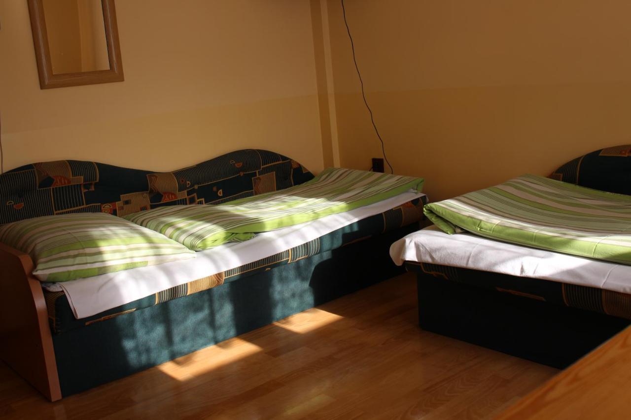 Aleksandrów Łódzki Bar Malwa汽车旅馆 外观 照片