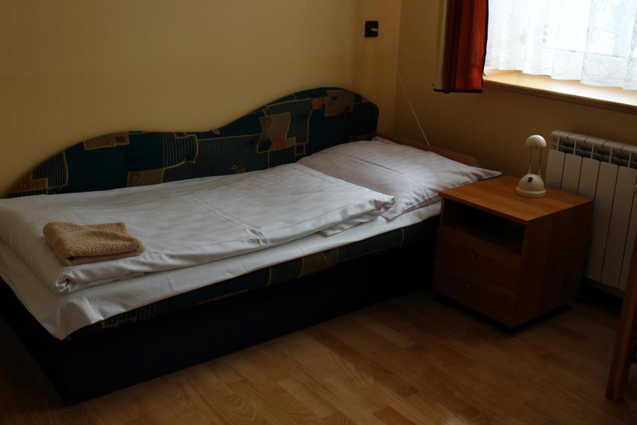 Aleksandrów Łódzki Bar Malwa汽车旅馆 外观 照片