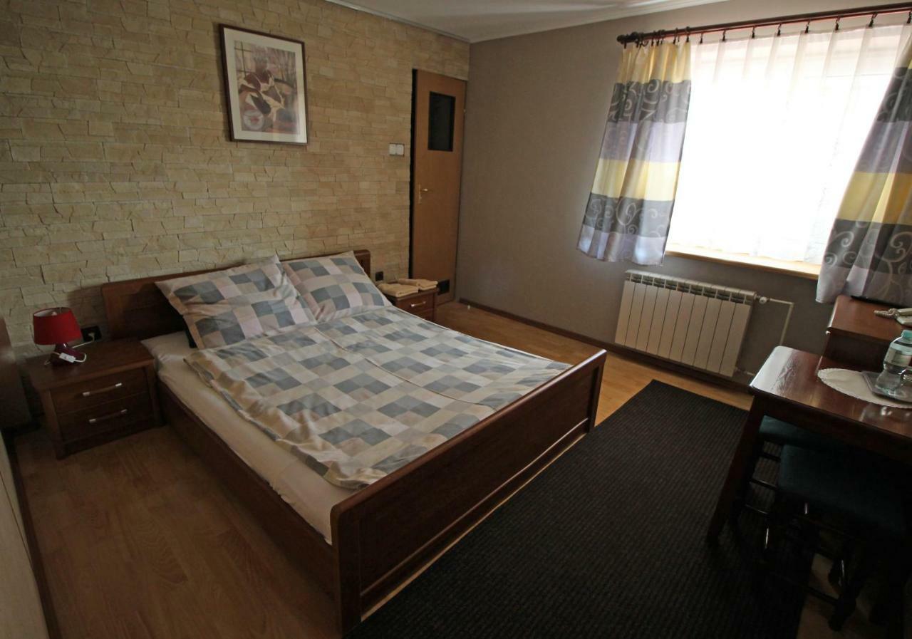 Aleksandrów Łódzki Bar Malwa汽车旅馆 外观 照片